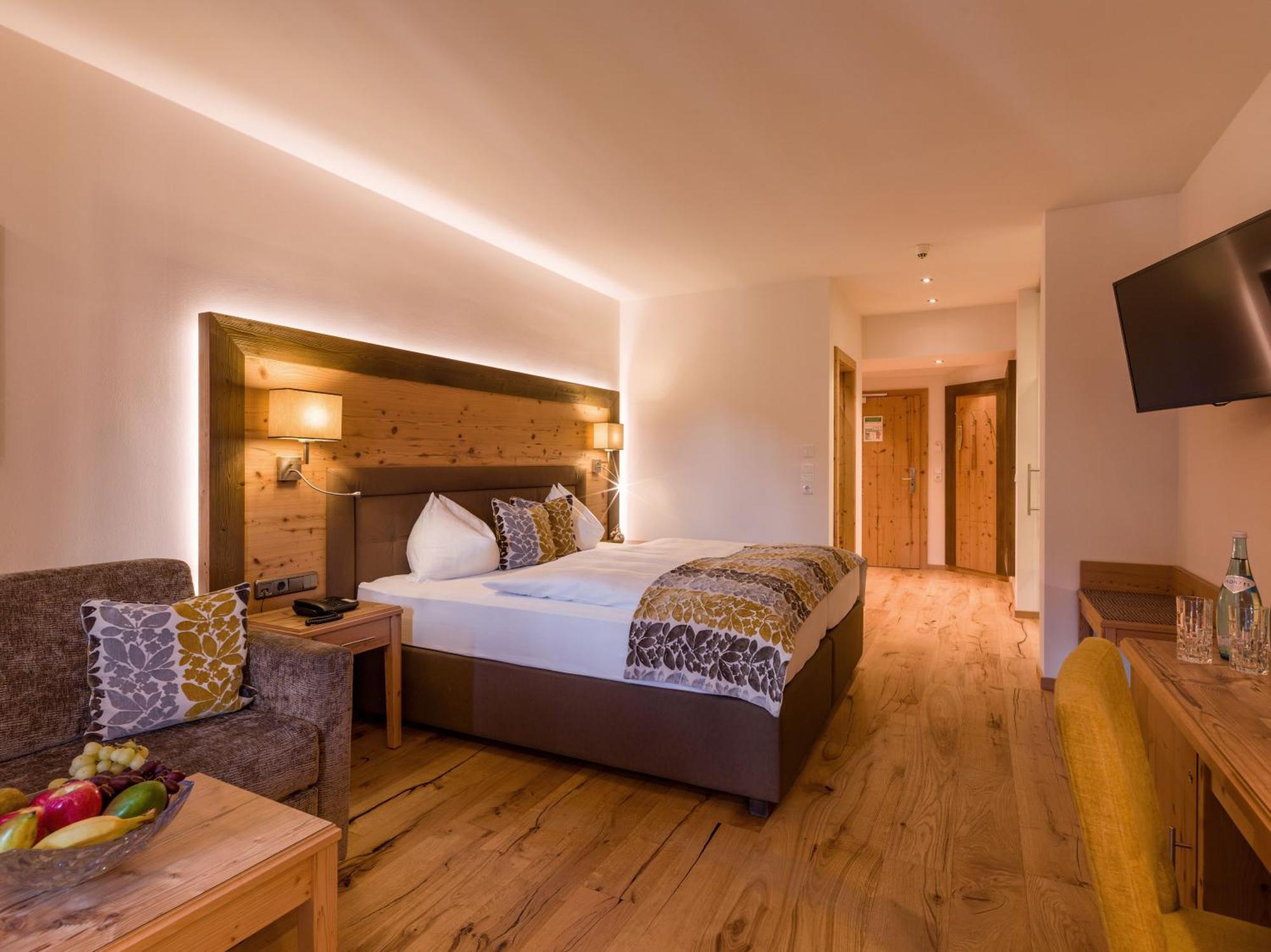 Hotel Zentral ****Superior Kirchberg in Tirol Exteriér fotografie
