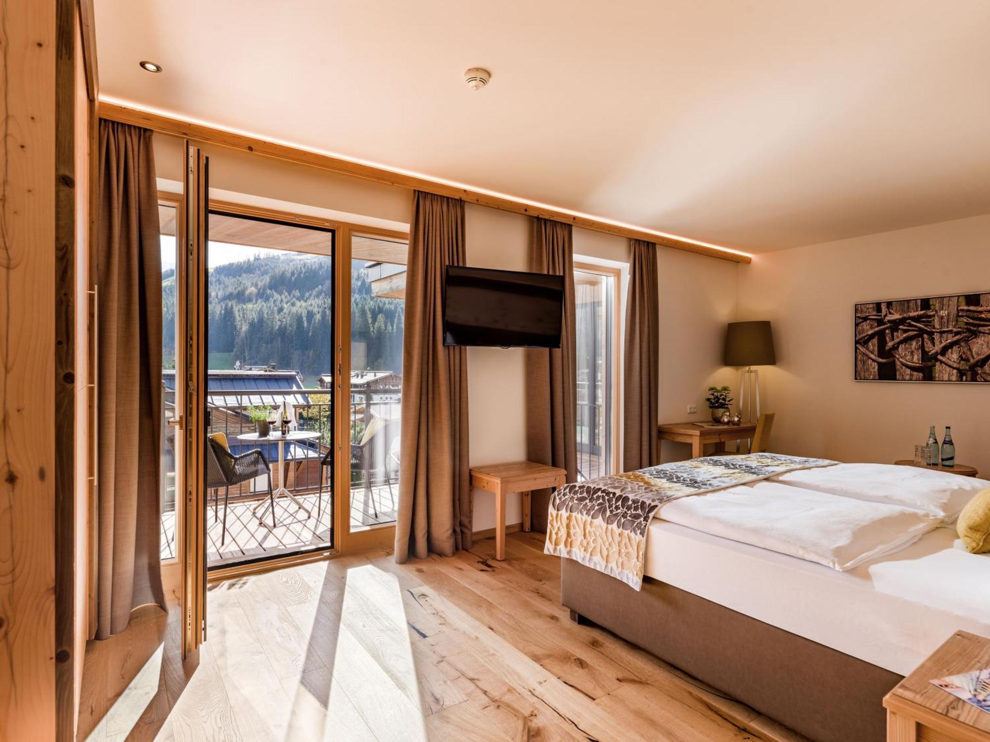 Hotel Zentral ****Superior Kirchberg in Tirol Exteriér fotografie